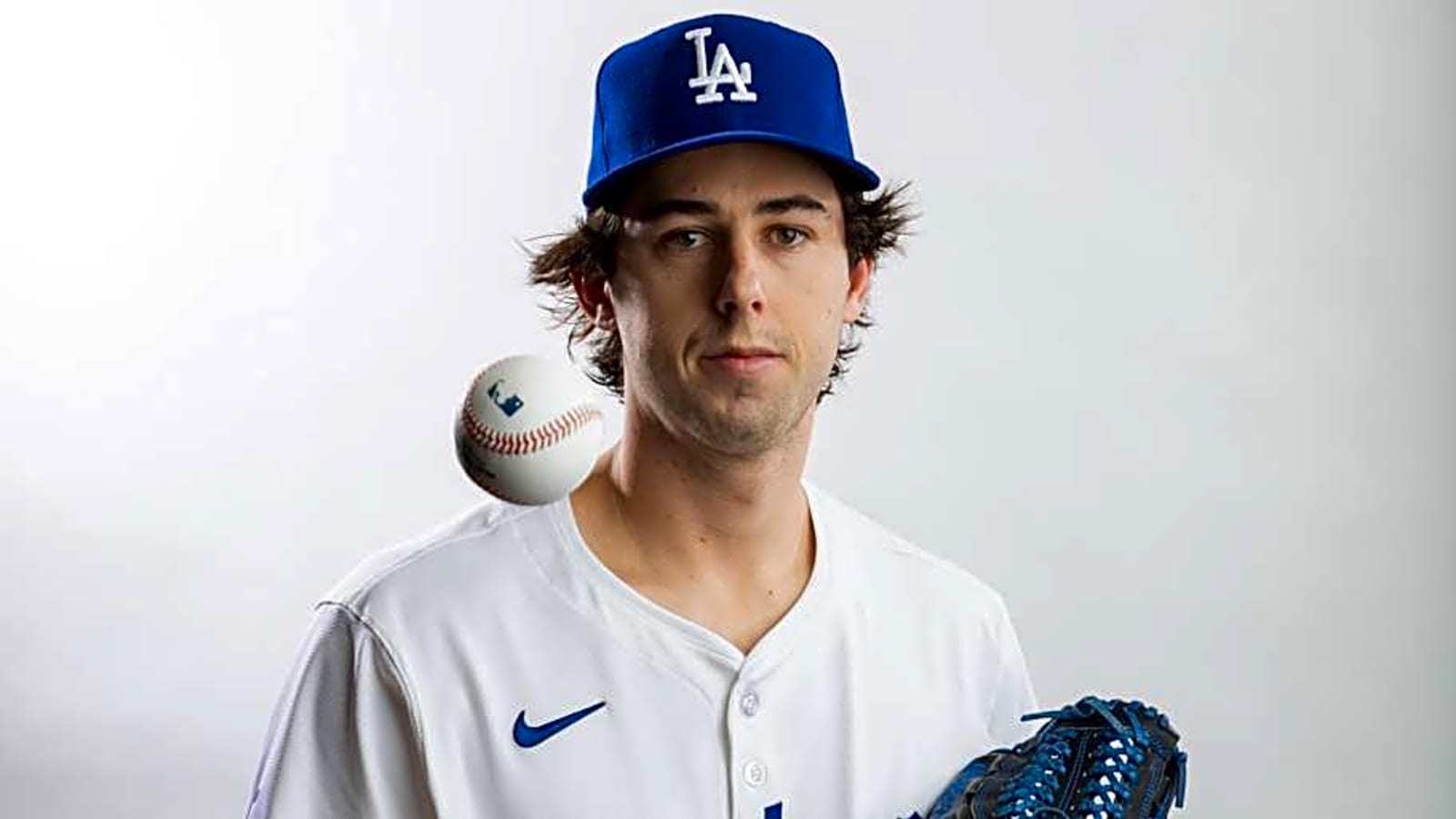 Dodgers Sign Pitching Prospect Whom They Cut Last Month