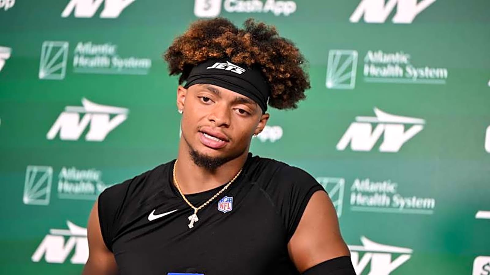 Justin Fields Pigeonholed As ‘Bridge’ To Next Jets Franchise QB