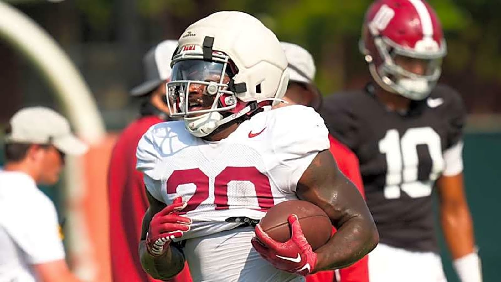 What Ryan Grubb Has Seen From Alabama&#39;s RBs Following Jam Miller&#39;s Injury