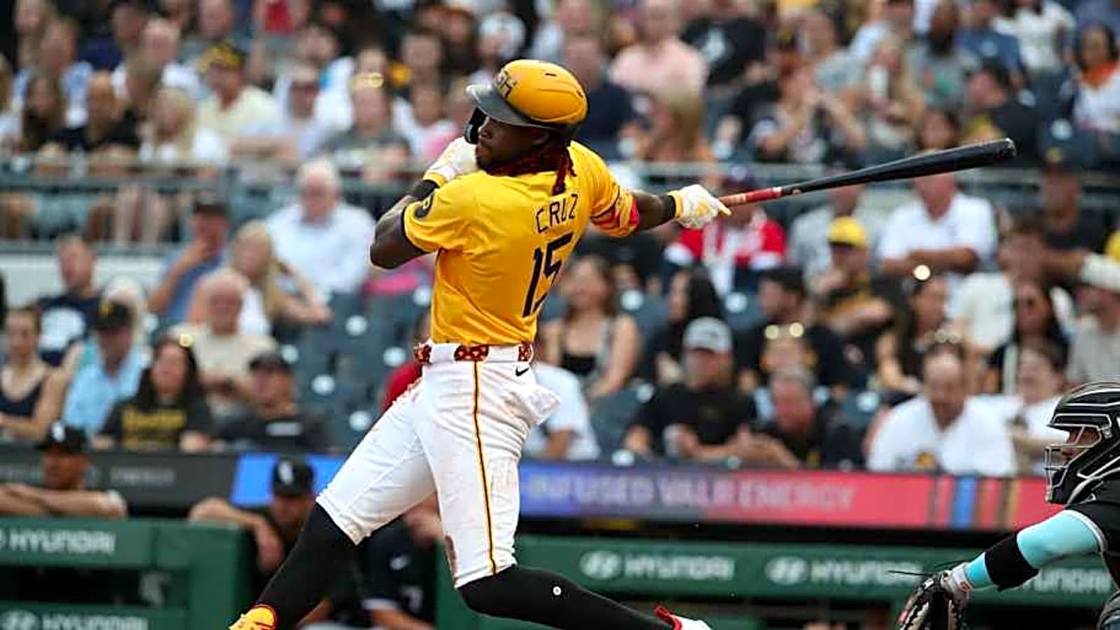 Yankees Pursuing Pirates All-Star Outfielder