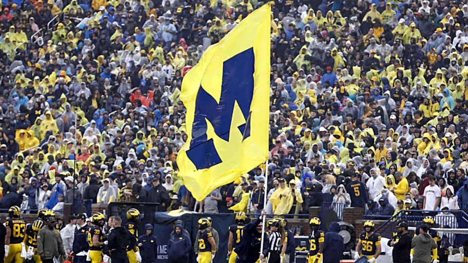 Former Michigan player thinks this current defensive lineman is capable of &#39;dominance&#39;