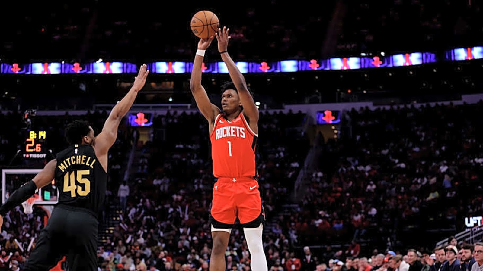 How the Corner 3-Pointer Could Become a Weapon for Amen Thompson