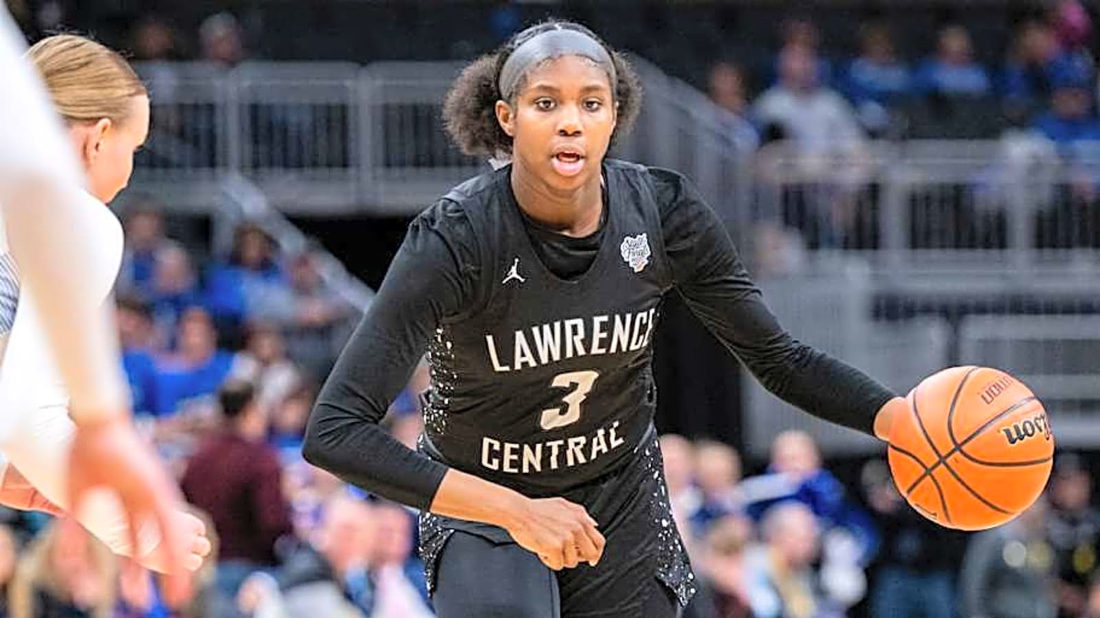 Kim Mulkey, LSU Women&#39;s Basketball Visit Five-Star Prospect for Check In