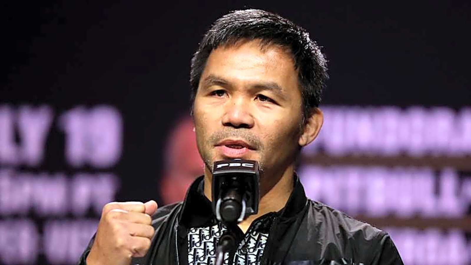 Manny Pacquiao Jabs At Floyd Mayweather With &#39;Easy Fights&#39; Comment