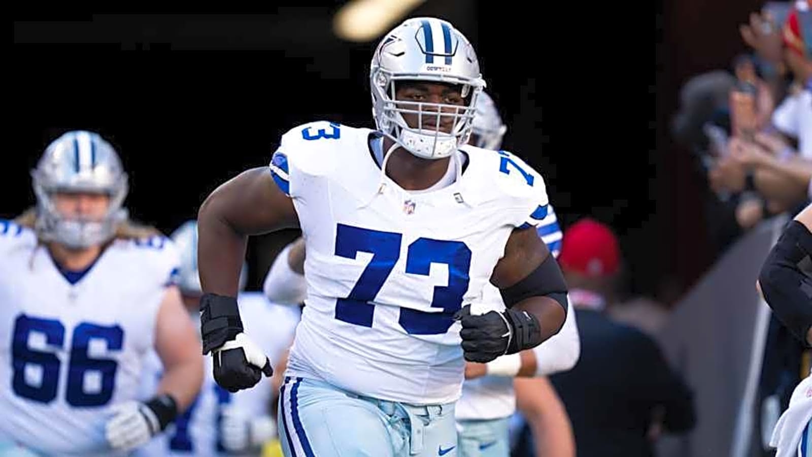 Seahawks-Cowboys trade proposal fixes &#39;glaring weakness&#39; for Seattle offense