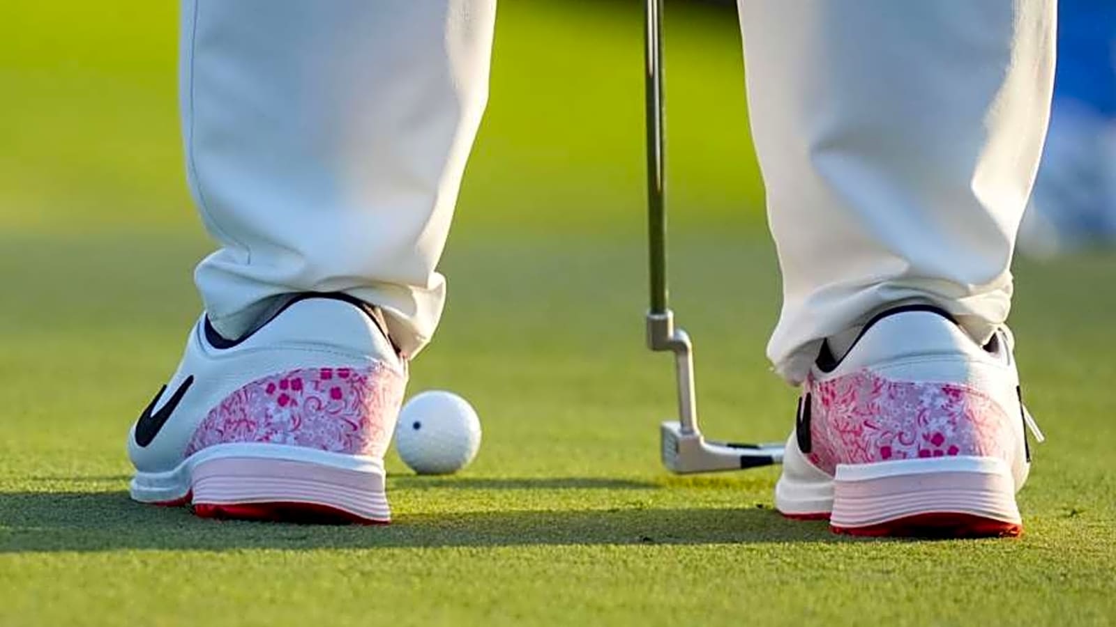 The Masters Drives Hype for Nike&#39;s 'Pink Bloom' Golf Shoes
