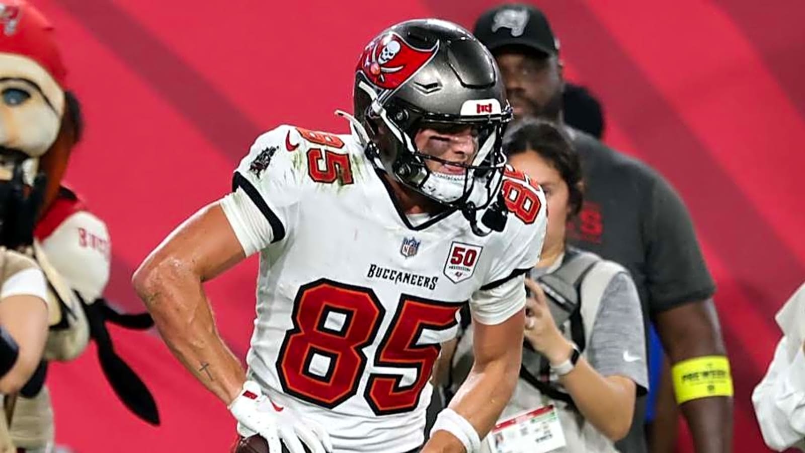 WVU&#39;s Garrett Greene, Beanie Bishop Sign NFL Practice Squad Deals