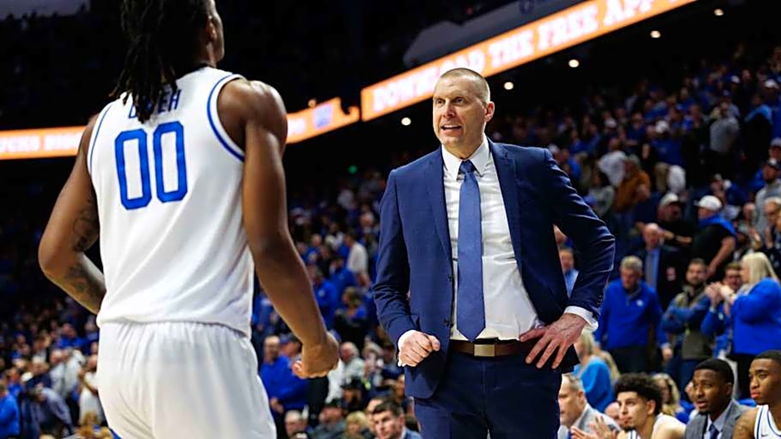 How many Kentucky Wildcats will average double figures this college basketball season?