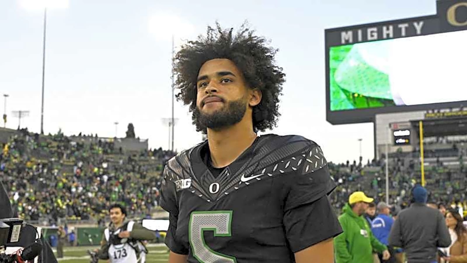 Analyst Reveals Case For Dante Moore Over Fernando Mendoza in NFL Draft