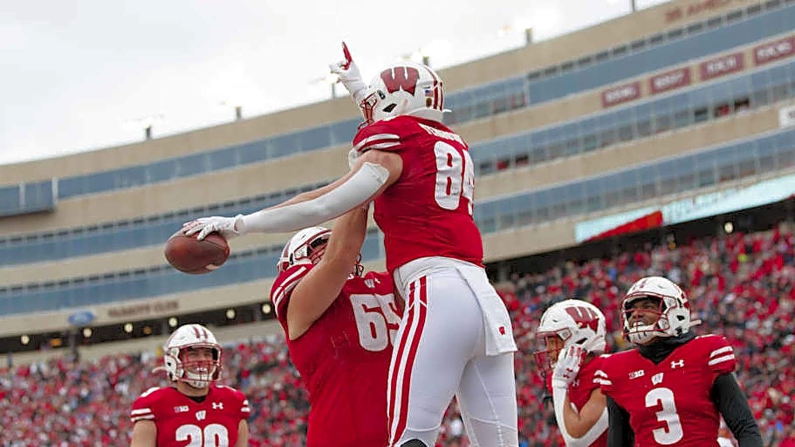 Jake Ferguson sets new career-high with Cowboys that he never achieved with Wisconsin Badgers