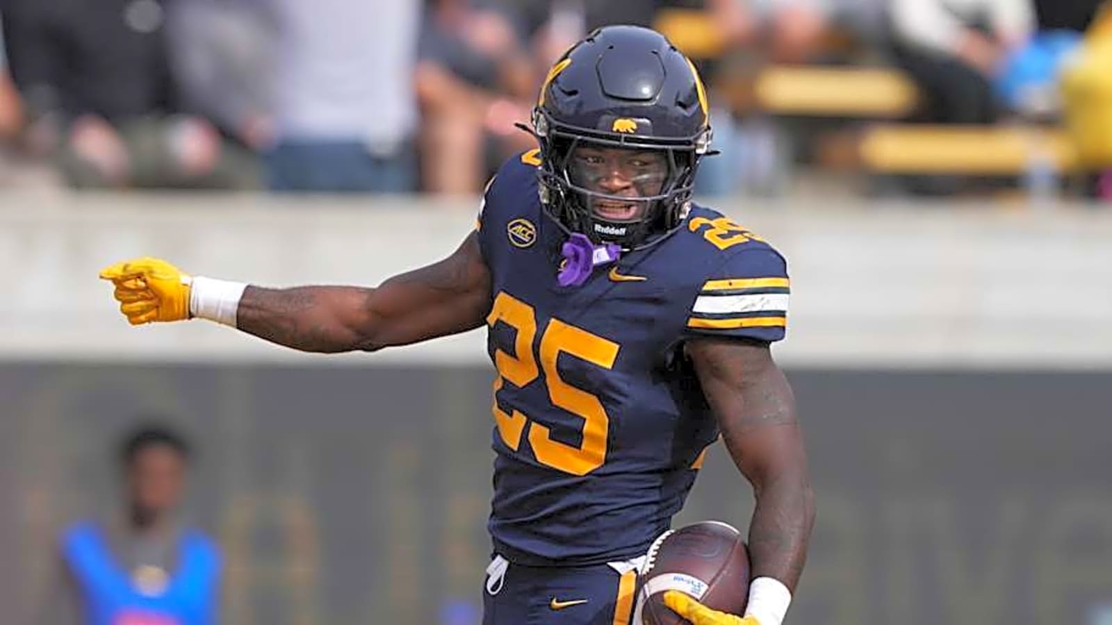 Bruins RB Among Highest Rated Backs in CFB 26