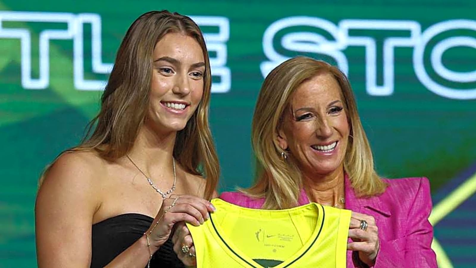 Kansas State Fans In Awe Of Serena Sundell&#39;s Seattle Storm Photos