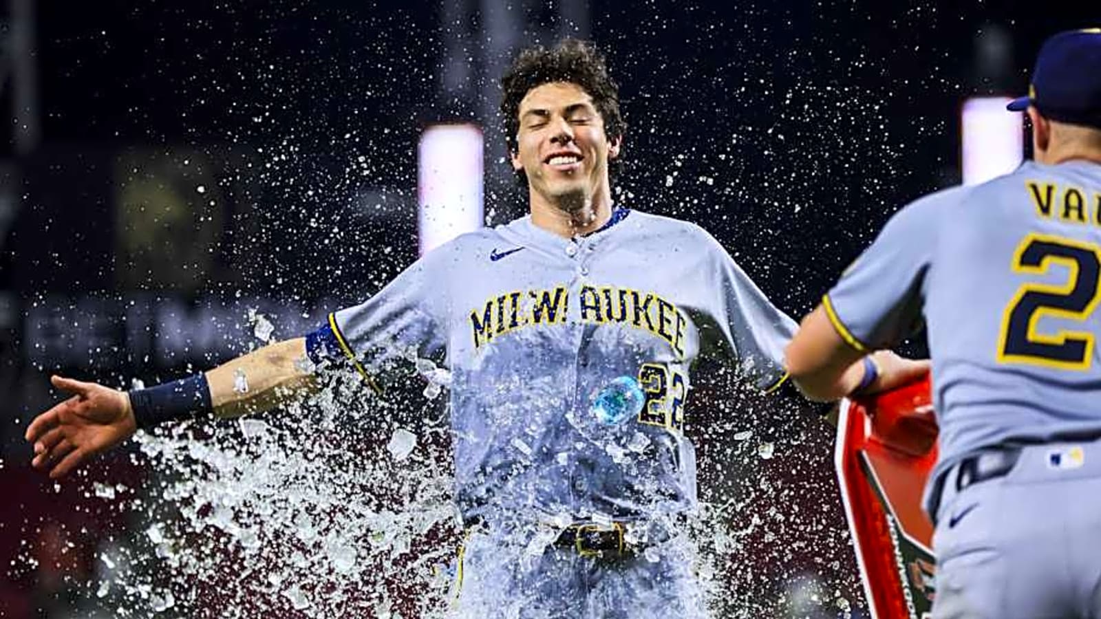 Brewers Praised For &#39;Deal Of The Year&#39;, Compared To Muhammad Ali