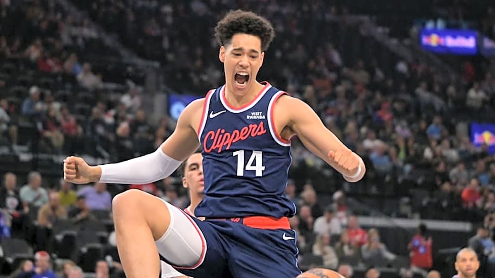 Clippers' Offseason Trade Chips: Breaking Down Draft Picks, Young Players, Contracts