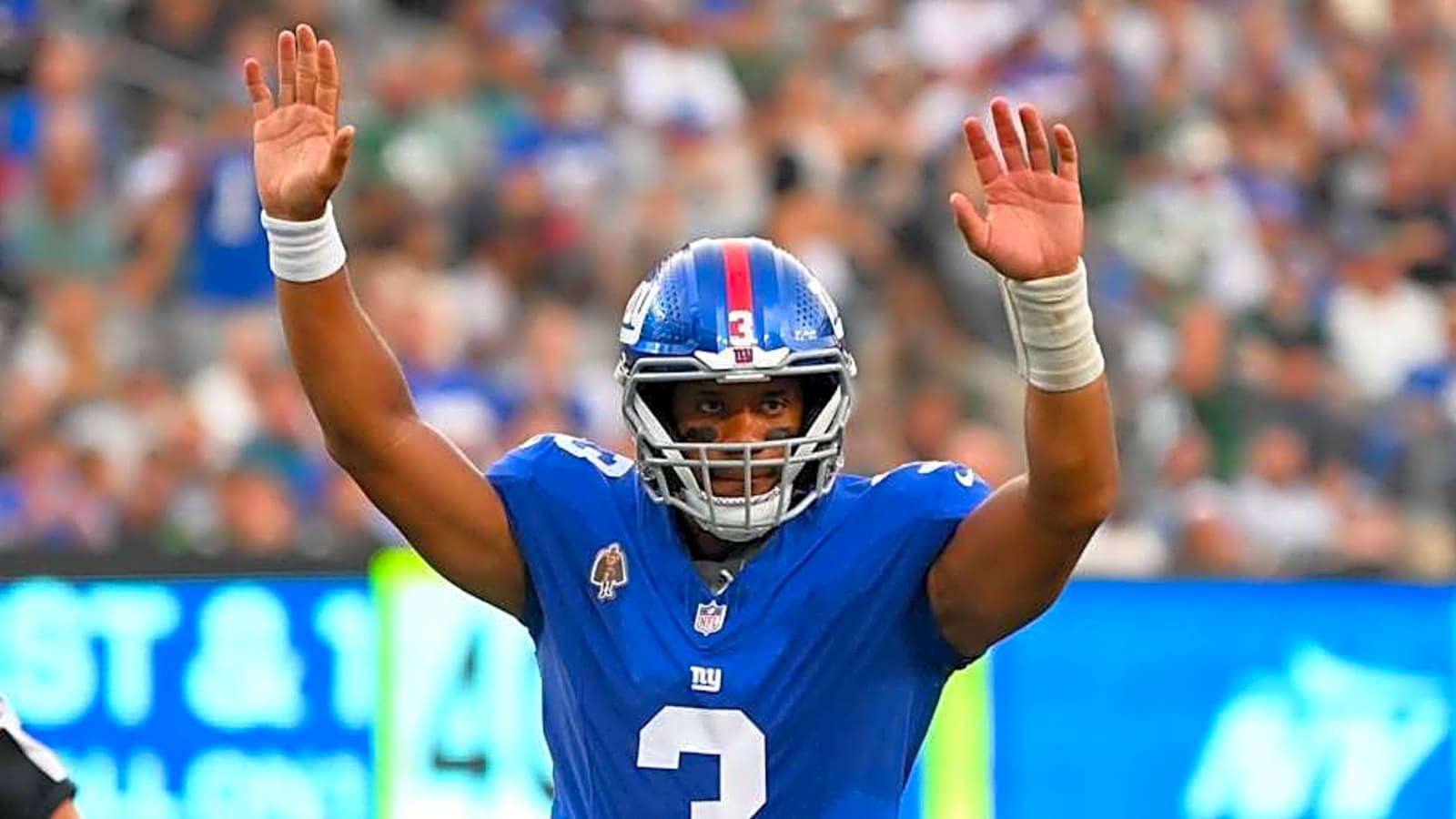 Watch: Teammates go crazy for Russell Wilson's perfect deep ball in New York Giants preseason game