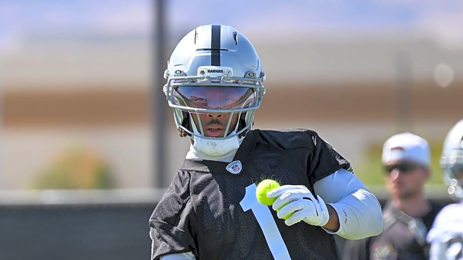 Tre Tucker Explains Raiders' Unique Wide Receiver Room