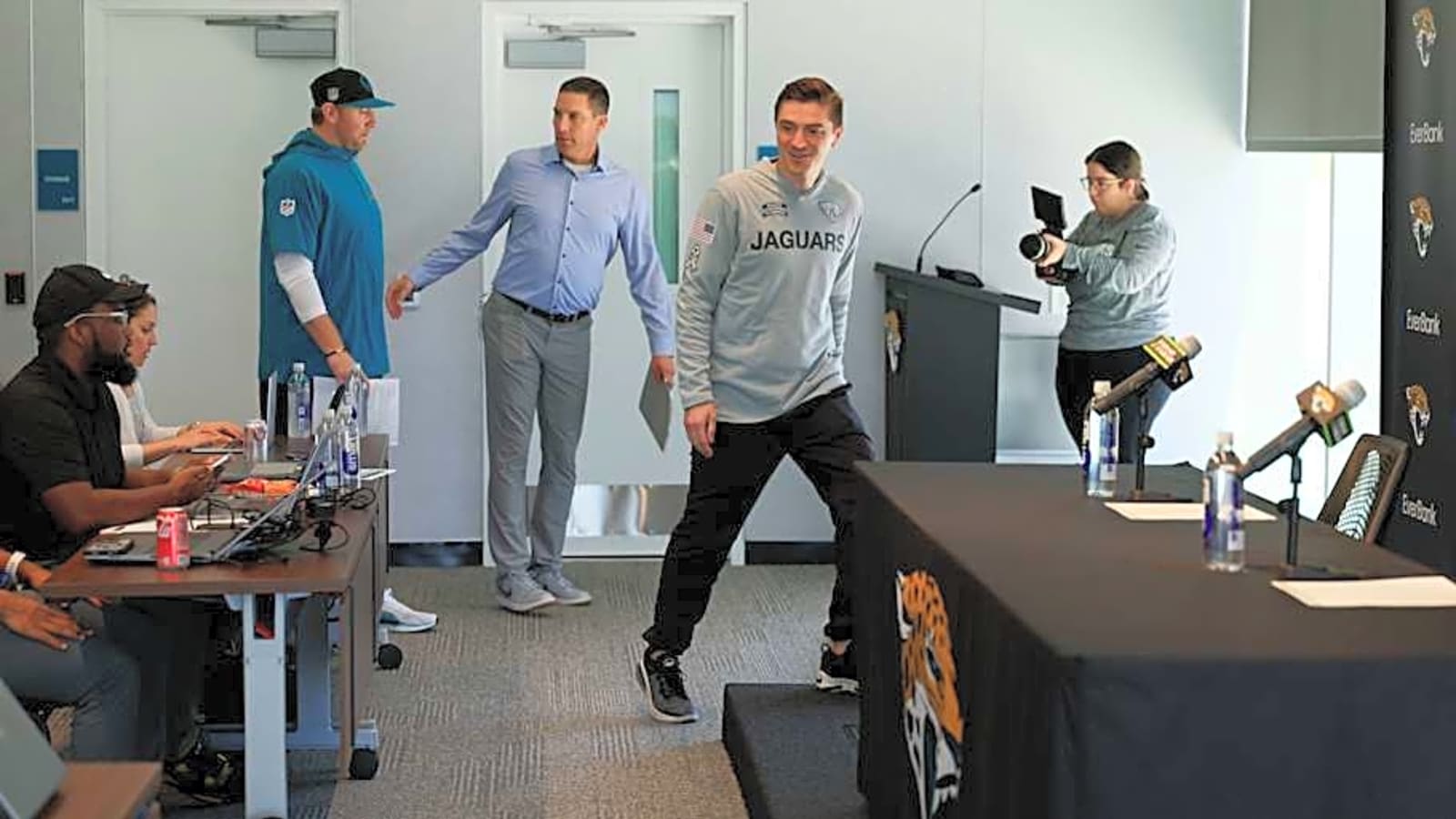Jaguars Set to Turn Inexperience Into Results