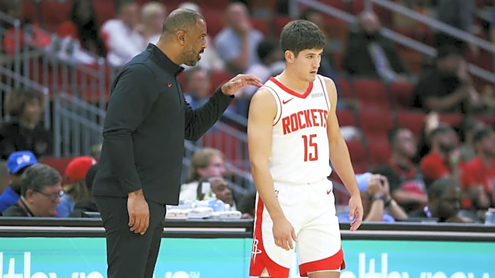 Rockets Coach Ime Udoka Praises Reed Sheppard&#39;s Development