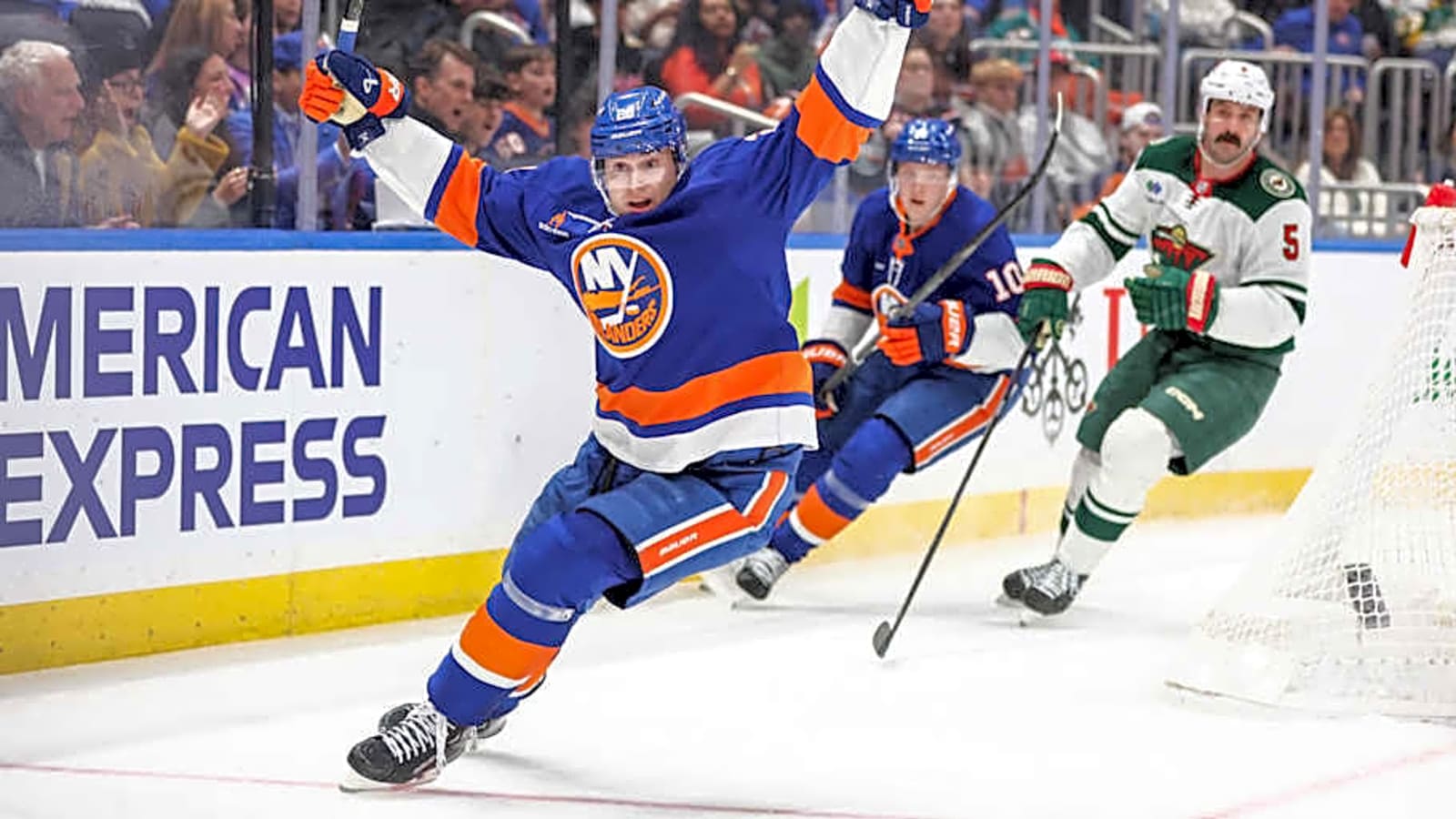 Islanders Sign Young Defenseman to Massive Extension