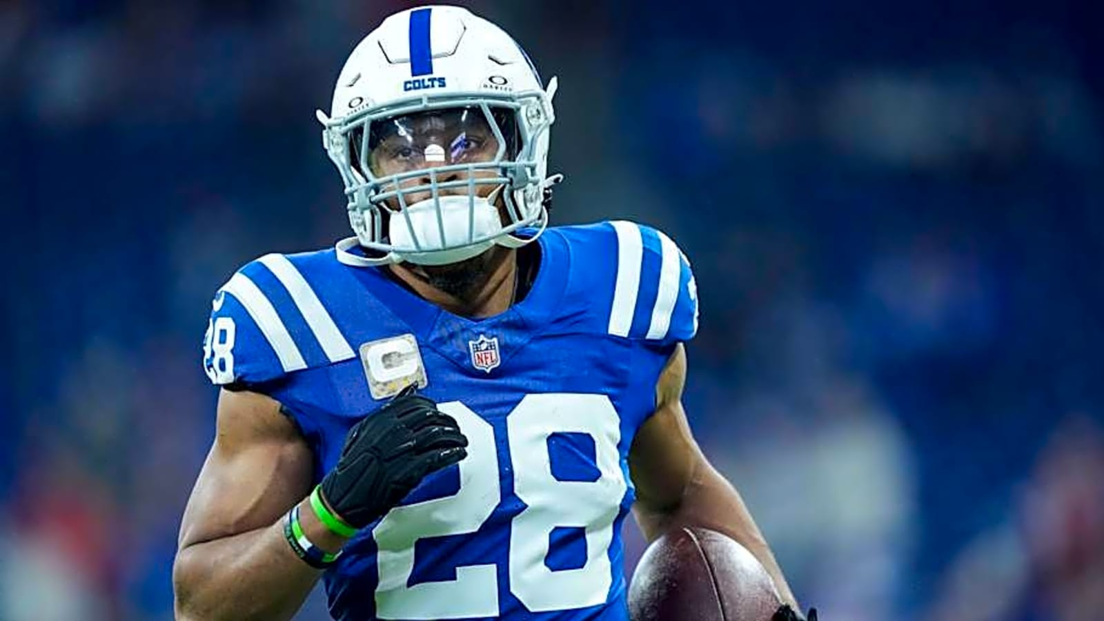 Former Pro Bowler Places Colts Superstar Among Best