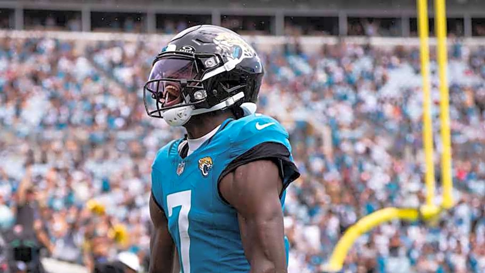 Jaguars Trying to Keep Star WR Motivated Through Adversity