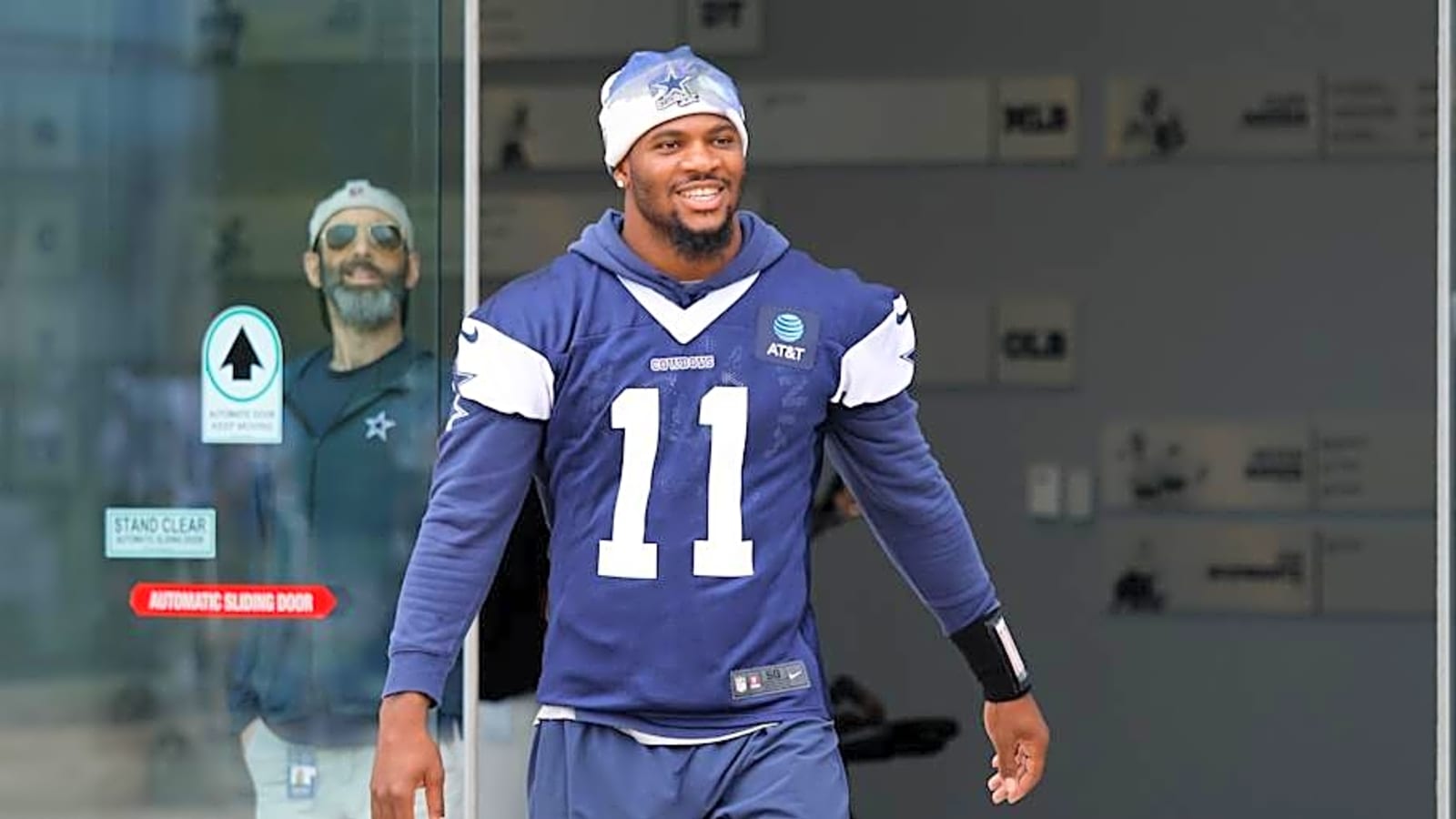 Micah Parsons shows Cowboys commitment in big way at final minicamp session