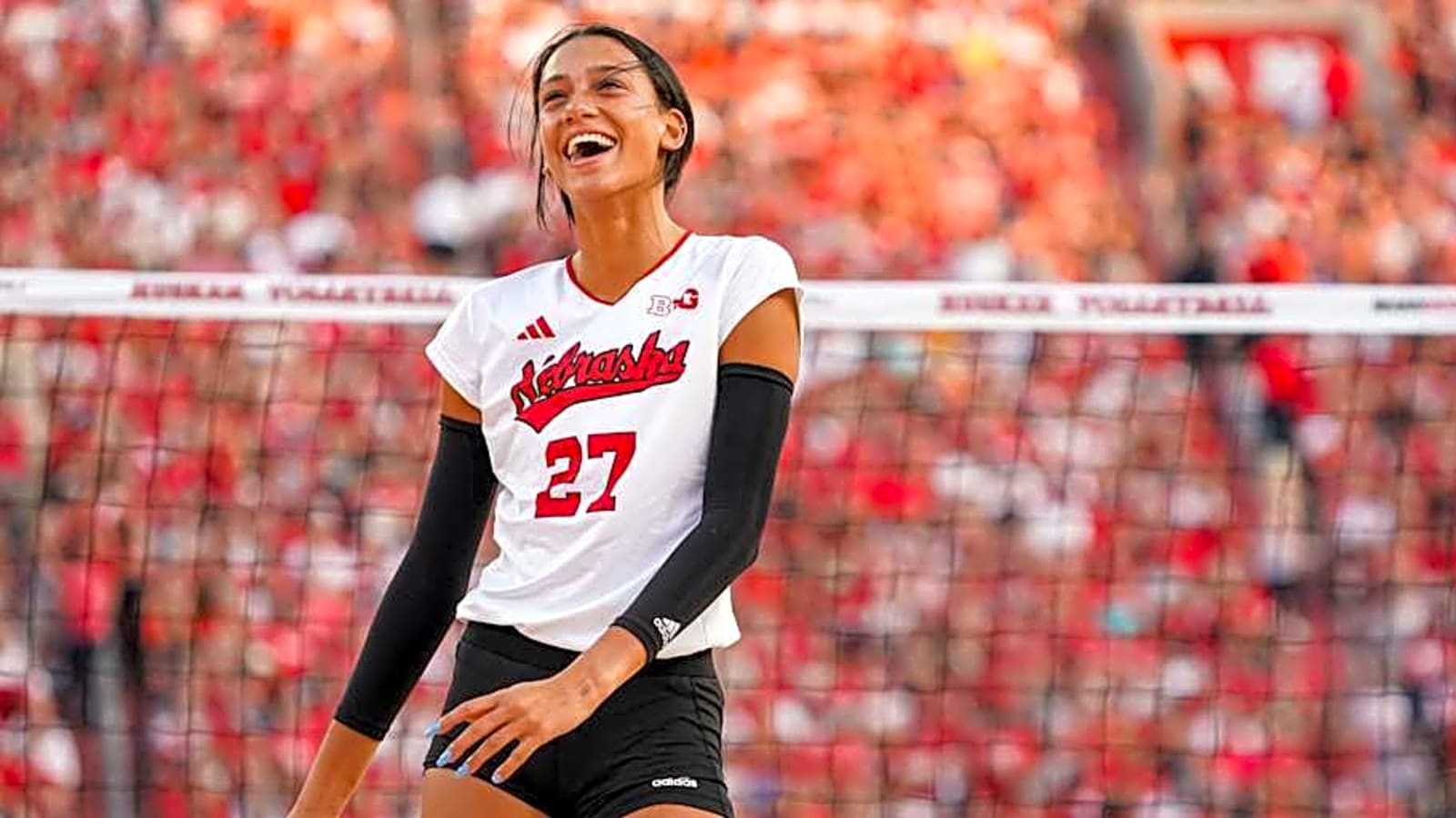 Volleyball player of the year candidate Harper Murray signs NIL sneaker deal