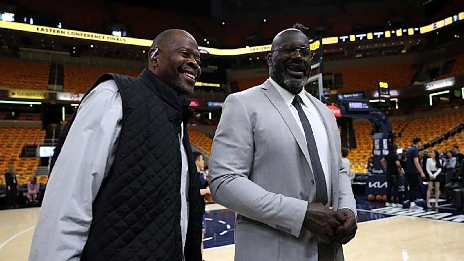 Shaquille O&#39;Neal Campaigns for Next Knicks Coach