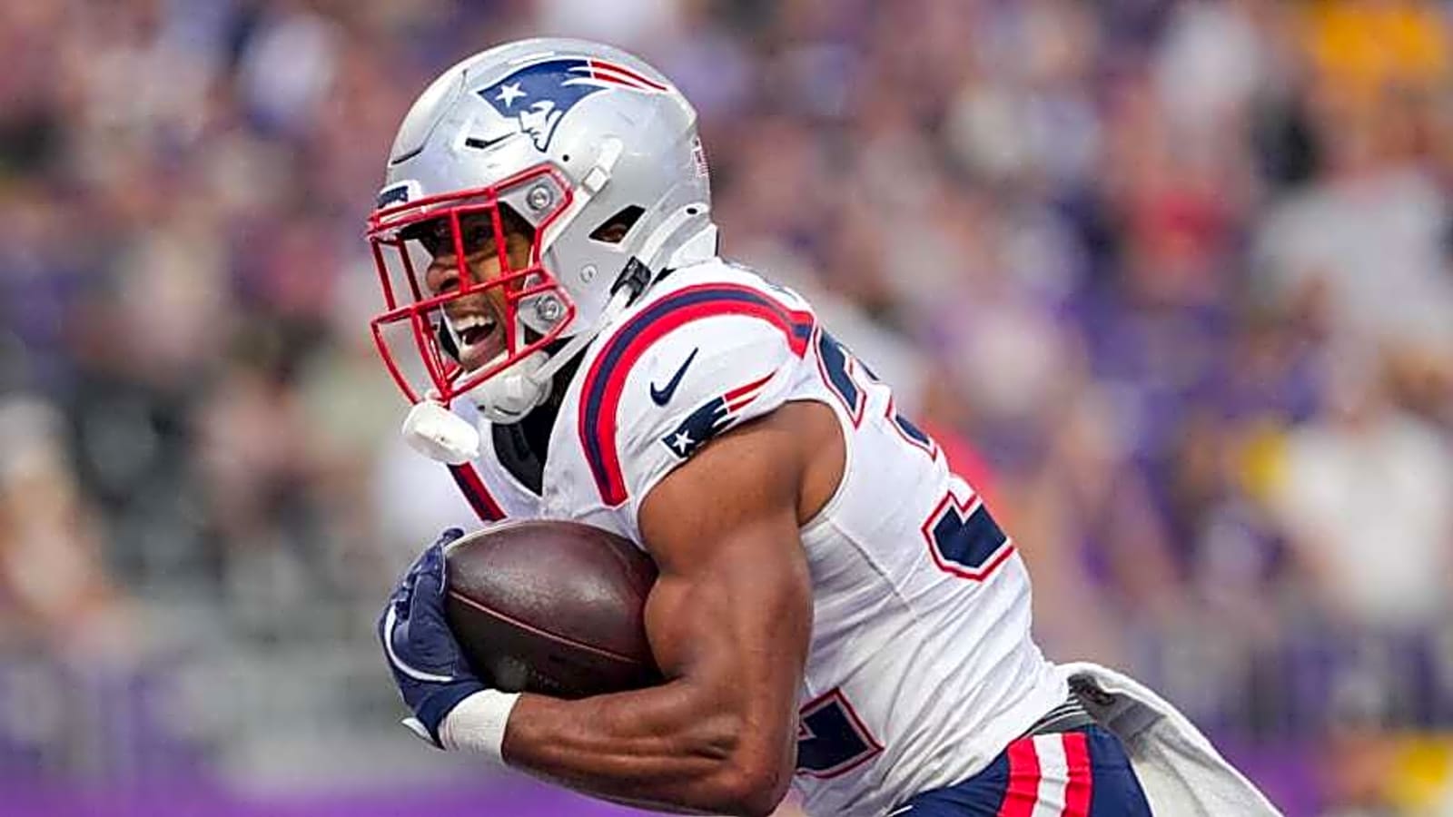 Patriots Rookie Unfazed By Preseason Buzz