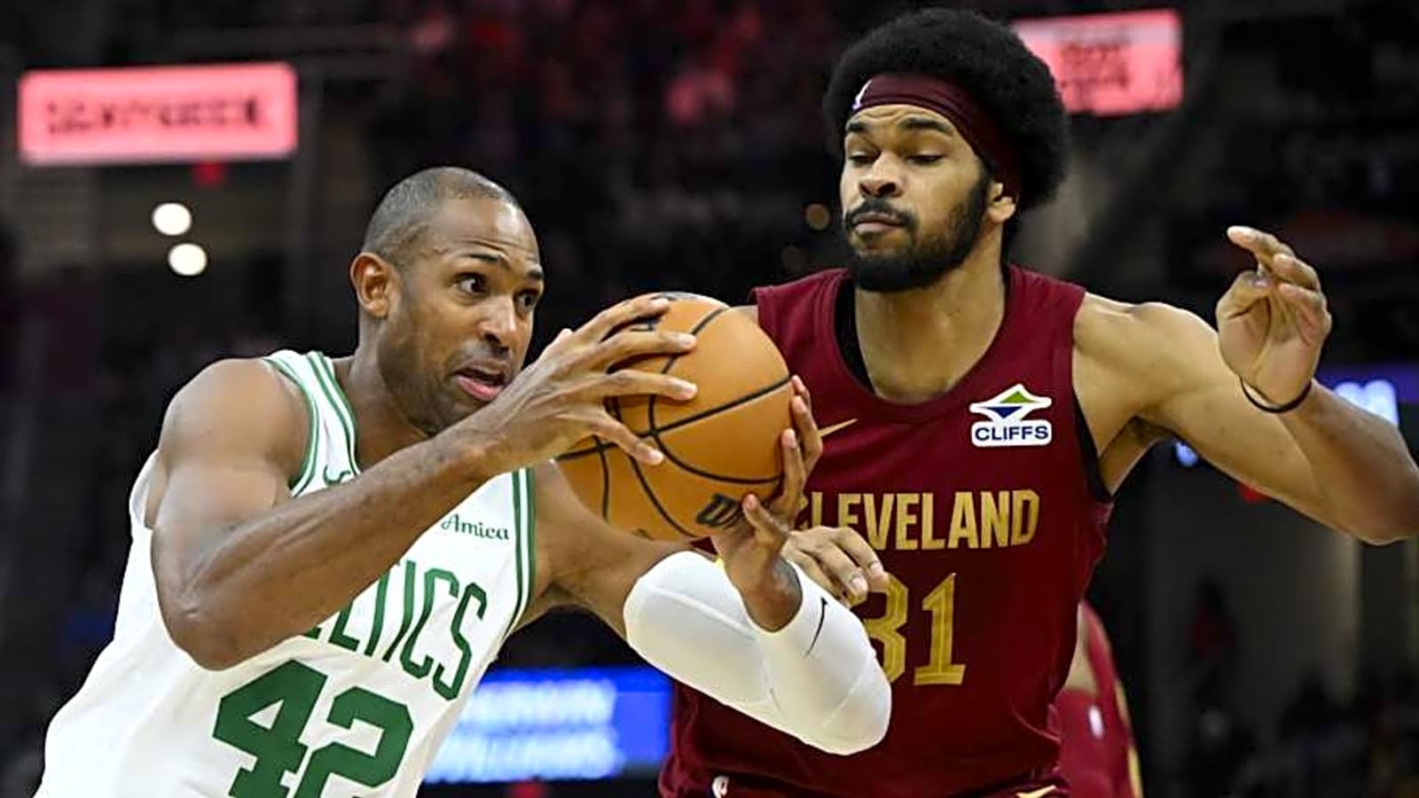 Report: Cavaliers Showing Interest in Al Horford