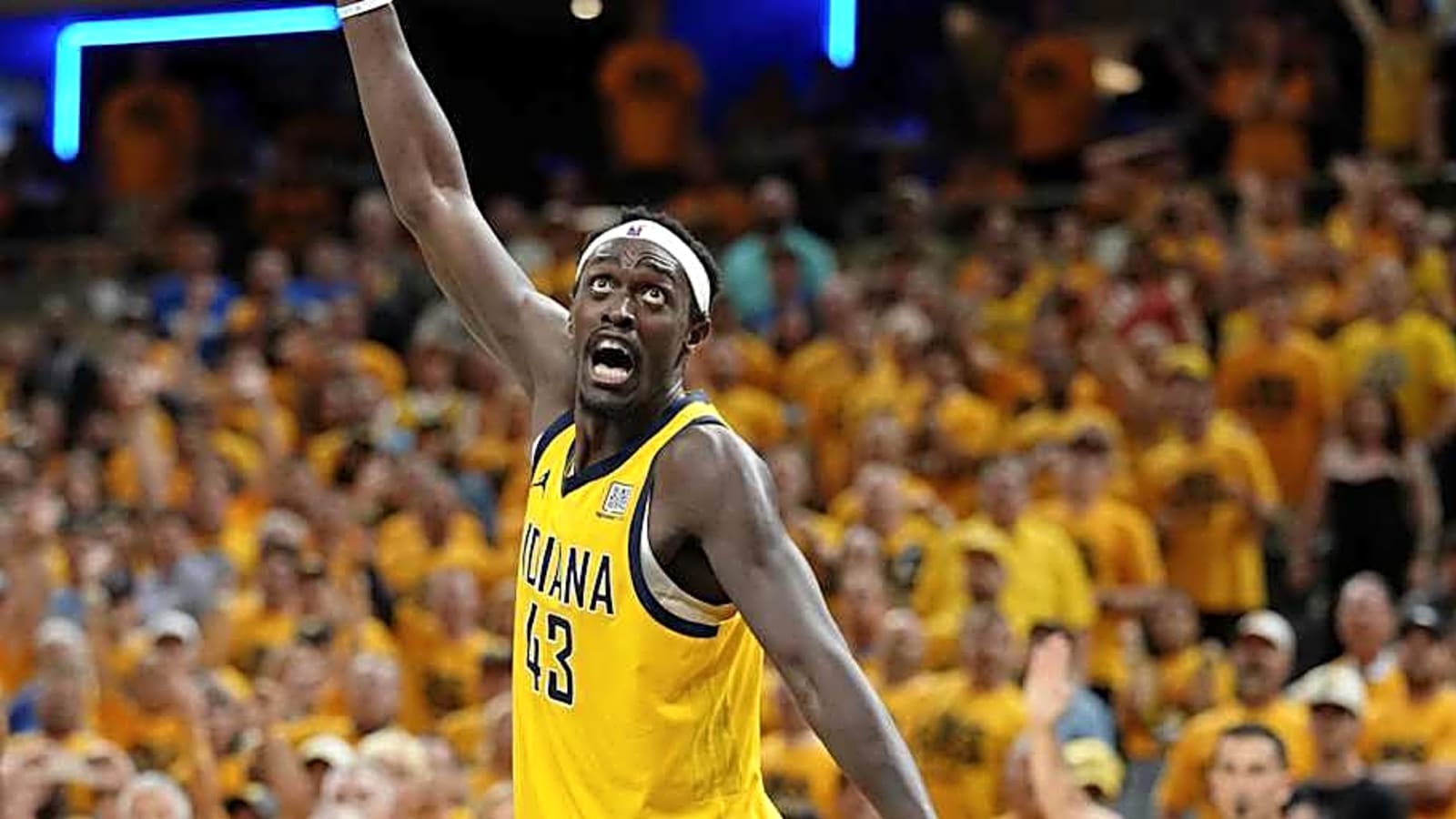 Pacers&#39; Pascal Siakam Reacts to Viral Bizarre Eye Clip