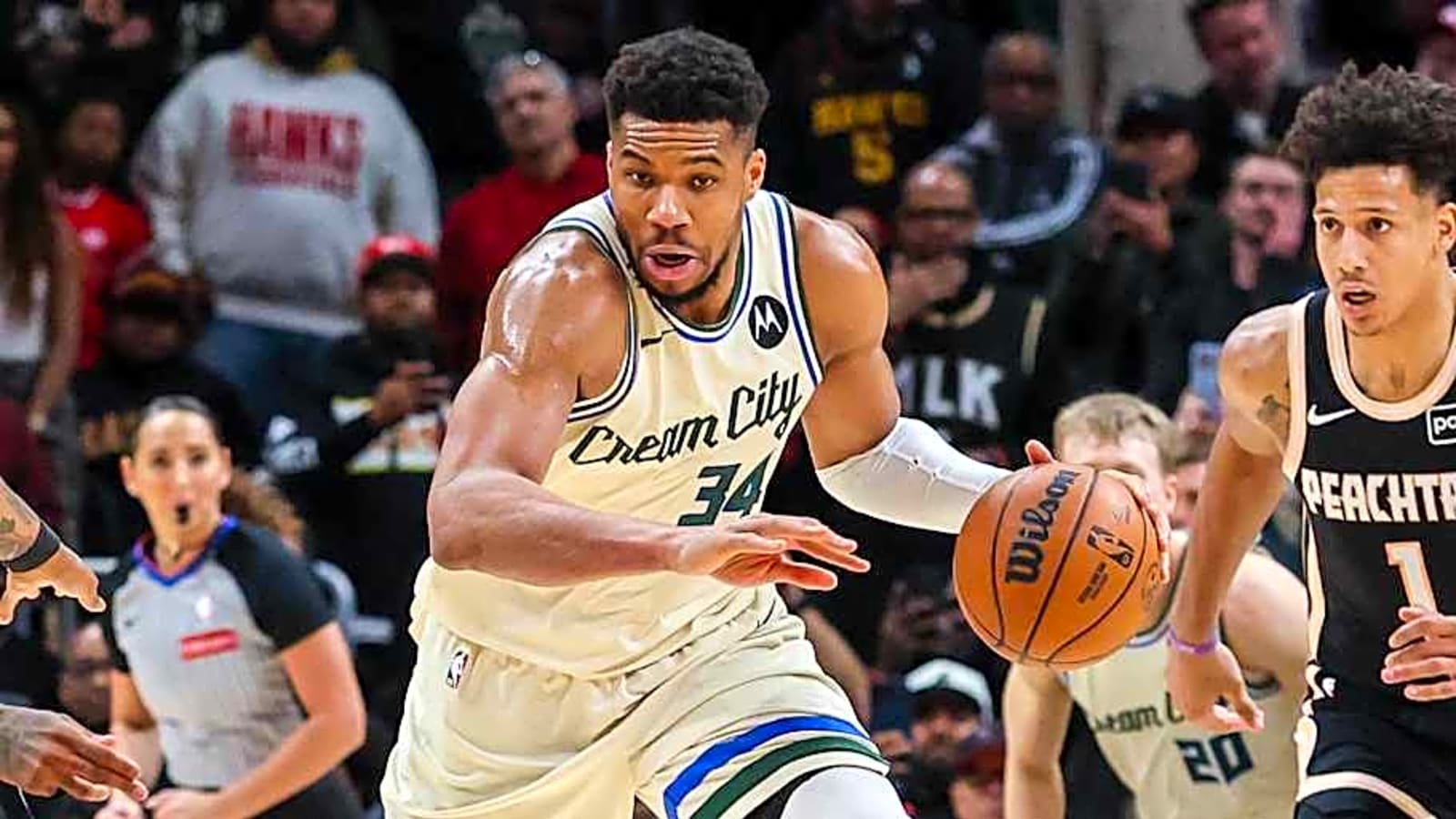 National media keep expecting Giannis, Bucks to split