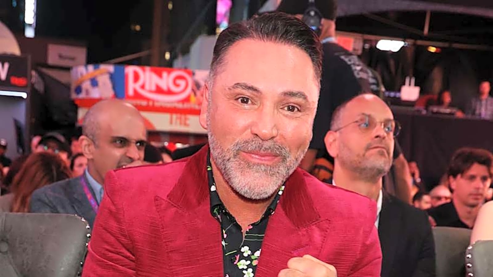 Oscar De La Hoya Predicts Canelo Alvarez vs Terence Crawford Amid &#39;Lame&#39; Admission