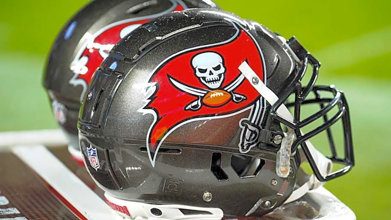 Buccaneers urged to make trade with Saints