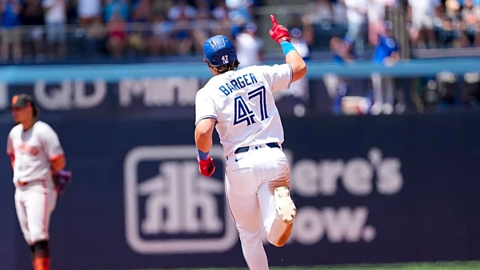 Toronto Blue Jays Tie Long-Standing Franchise Record, Extend Home Winning Streak