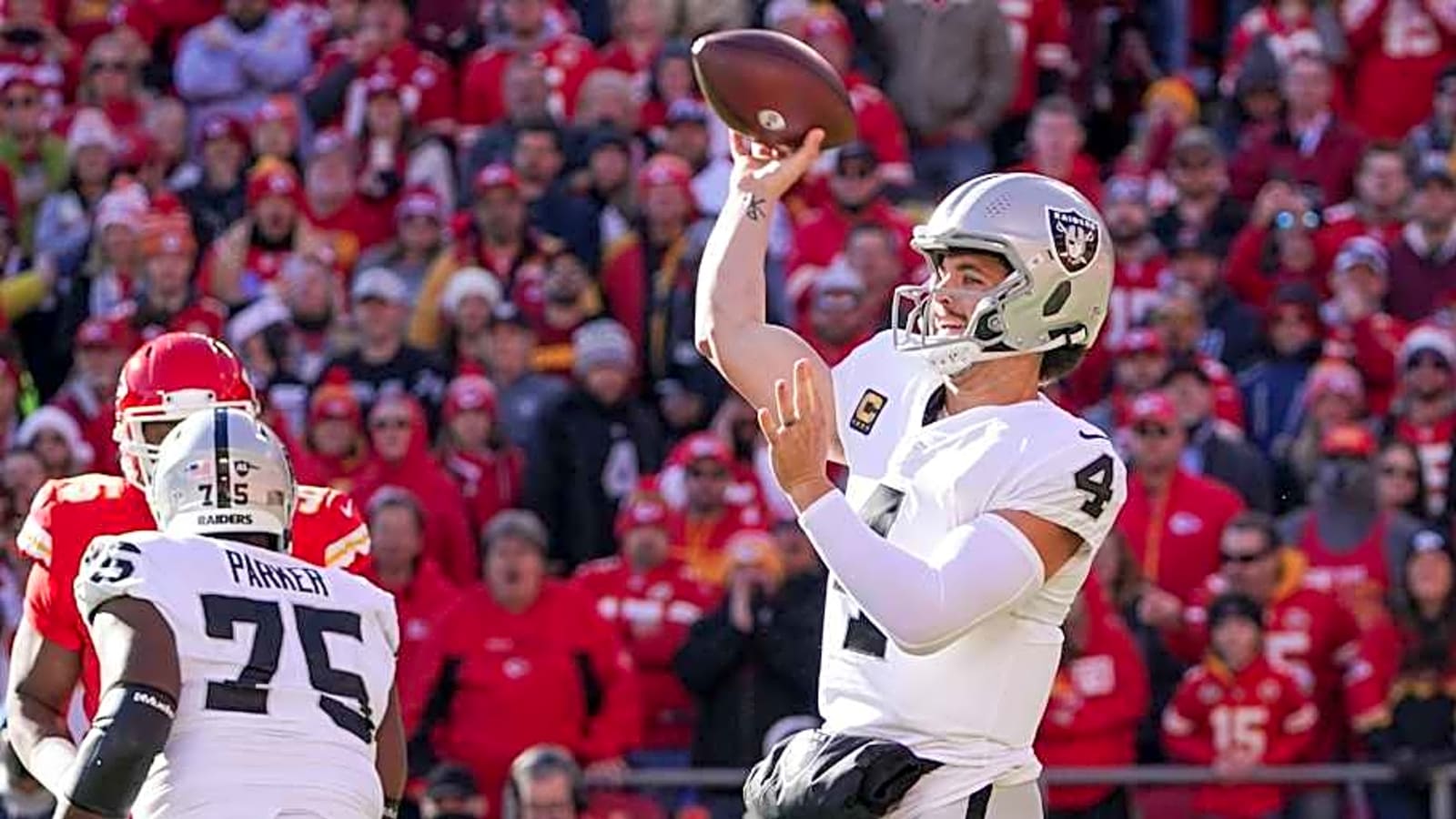 Former Raider Sounds Off on Chiefs&#39; Arrowhead Stadium