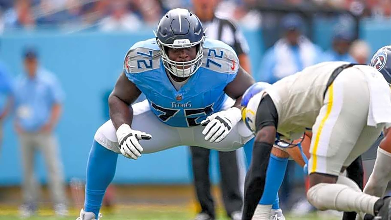 Cardinals Sign Versatile Titans OL in Free Agency