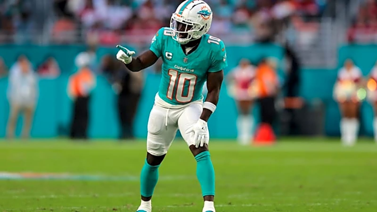 Tyreek Hill Posts About Second Wrist Surgery