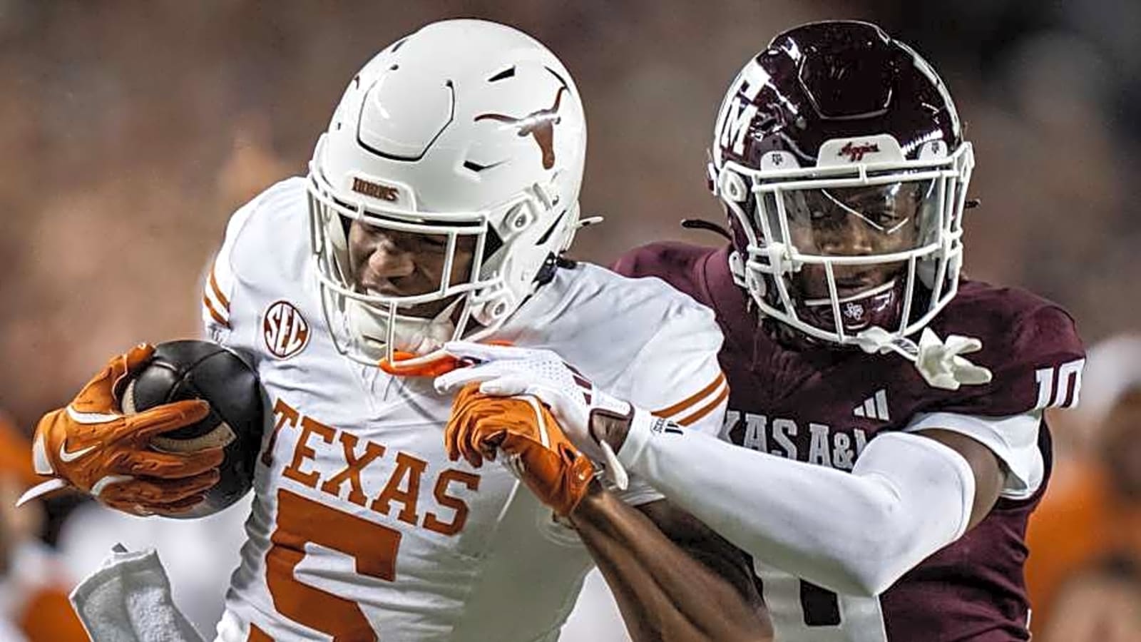 Texas Longhorns WR Commit Shuts Down Recruitment