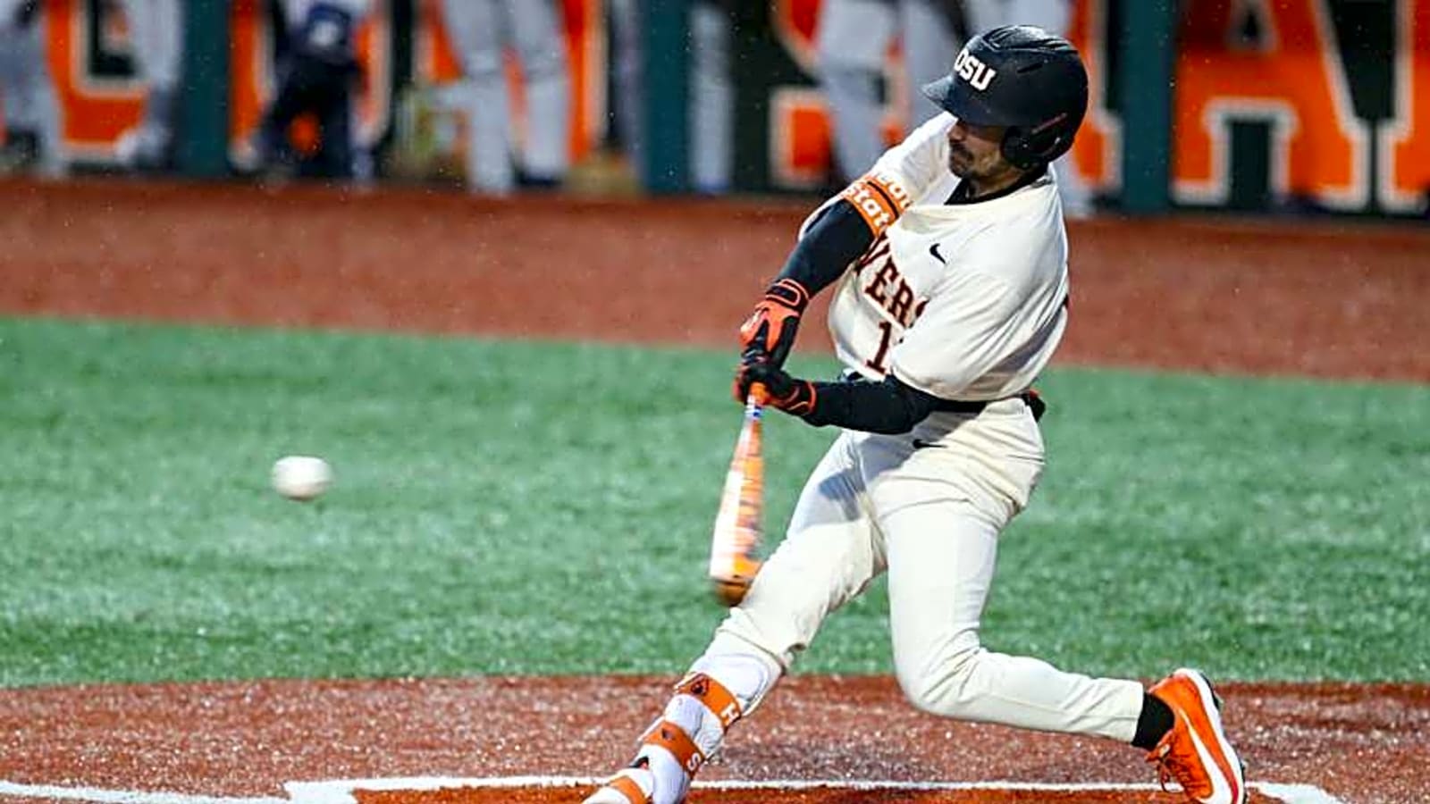 Explosive Seventh Inning Gives Beaver Baseball 7-2 Win Over Xavier