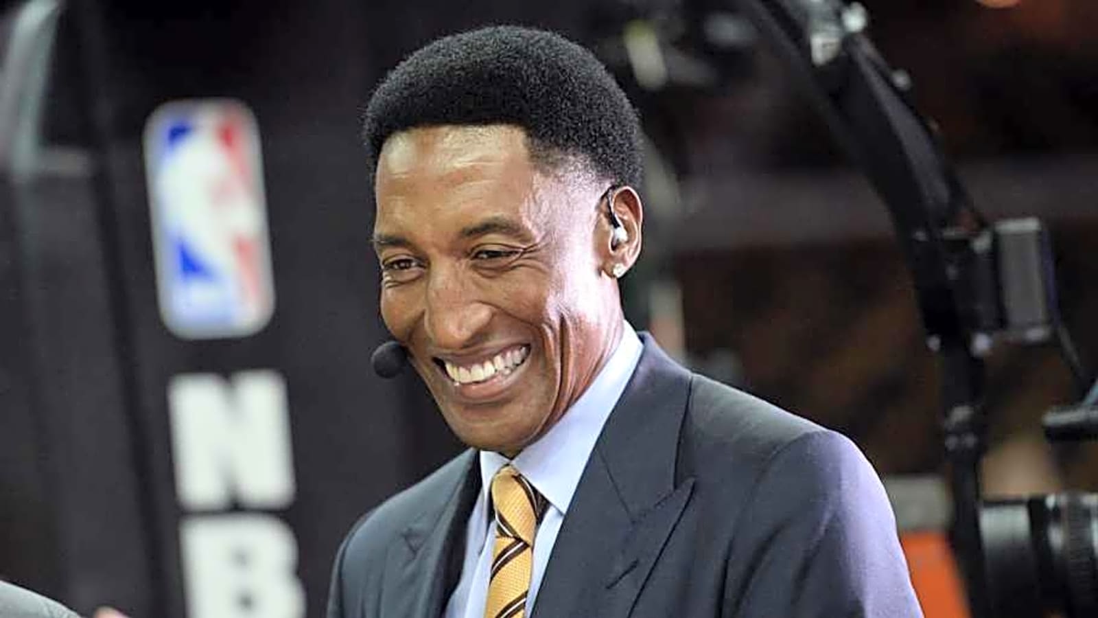 6x NBA Champion Scottie Pippen Makes 2-Word Emotional Post