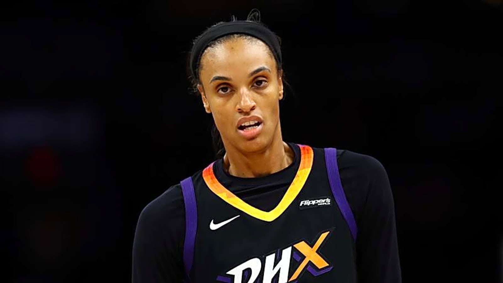 DeWanna Bonner Laughs Off Breanna Stewart Injury News Before Liberty vs Mercury Game