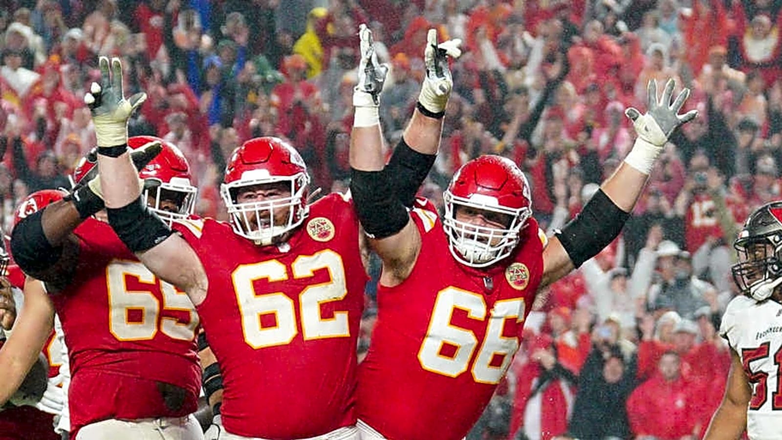 The Impact Joe Thuney Left on Chiefs Offensive Lineman