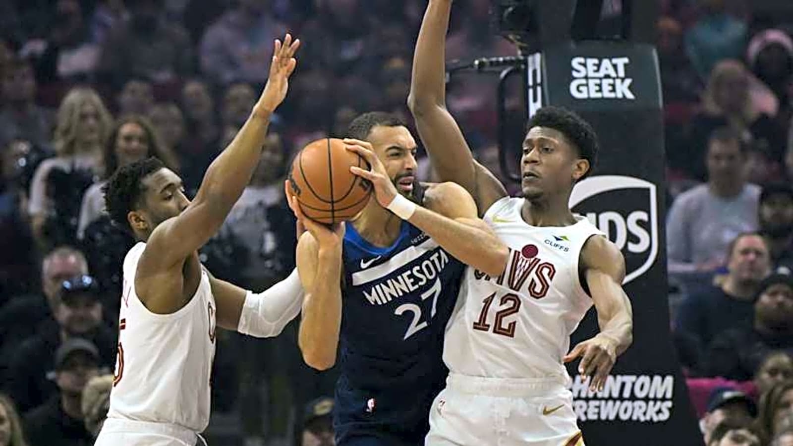 Cleveland Cavs player draws Kawhi Leonard comparison after preseason opener