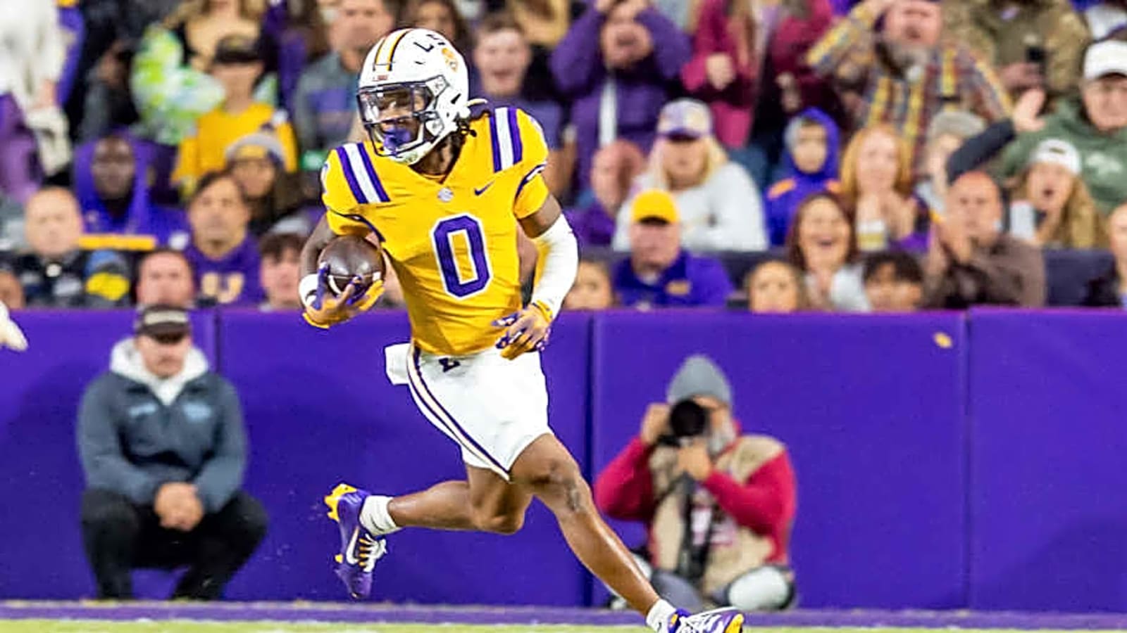 LSU Football Starting Wide Receiver, Louisiana Native Praises Garrett Nussmeier