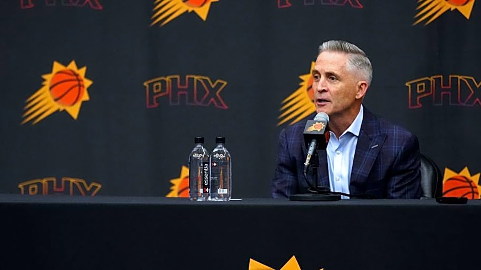Report: New Assistant Linked to Suns HC Opening