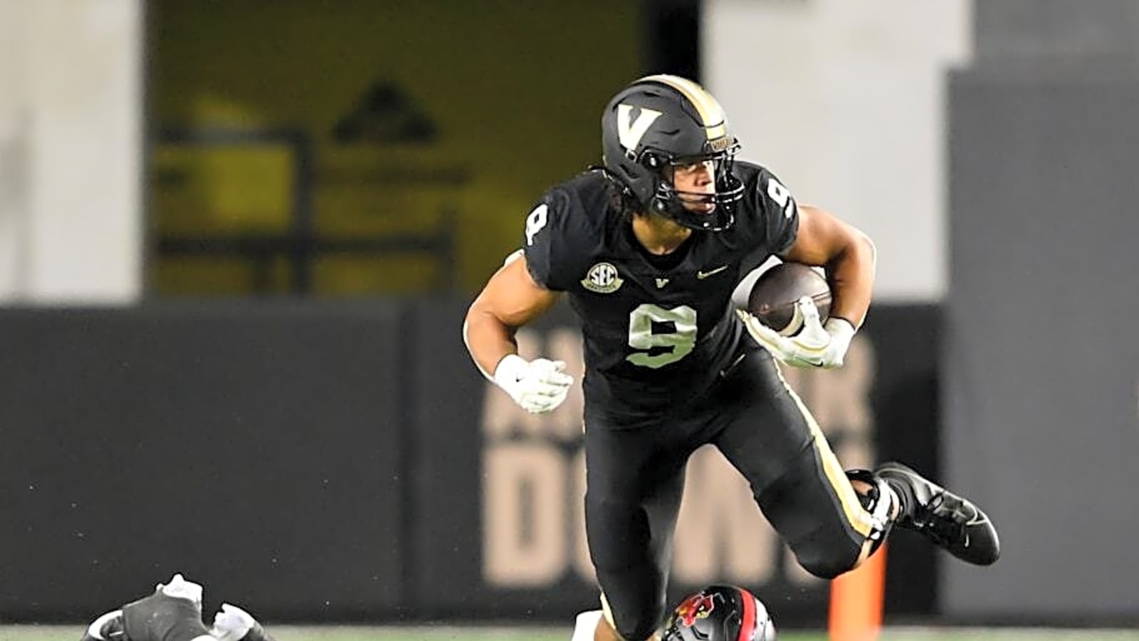 Eli Stowers named Walter Camp Preseason First-Team All-American