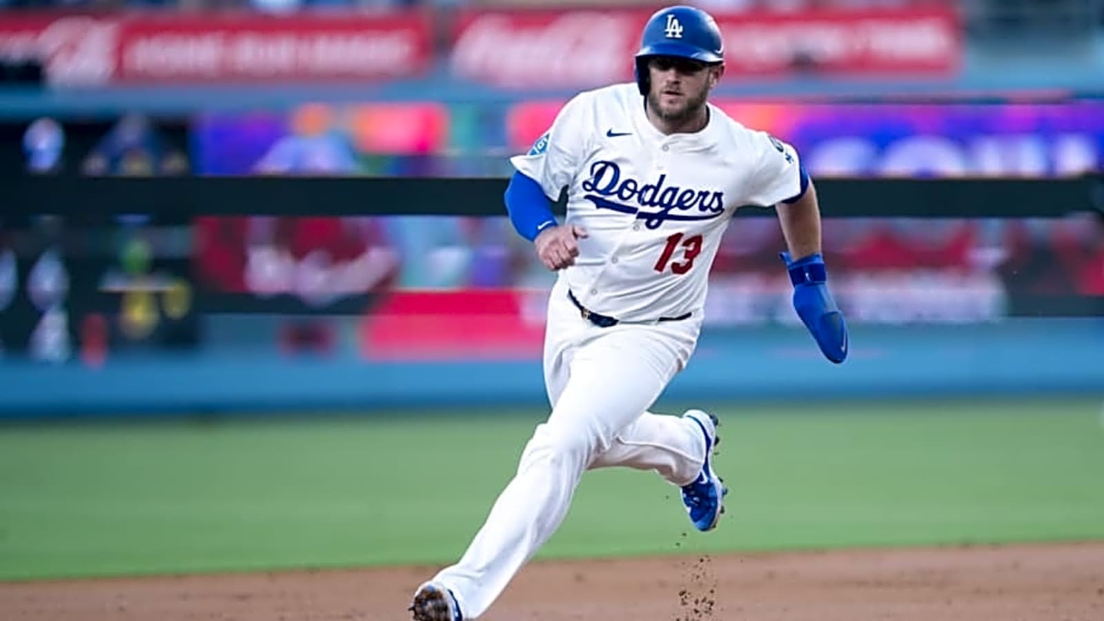 Dodgers’ Max Muncy Leaves Game With Devastating Knee Injury