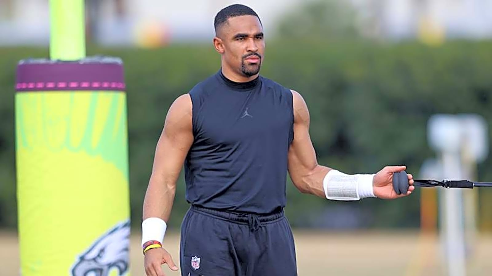 Tiếng reo hò của người hâm mộ Eagles khẳng định di sản khi Jalen Hurts đáp trả lời chỉ trích