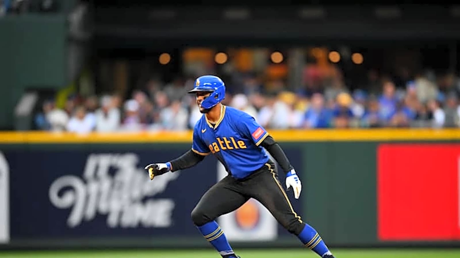 Julio Rodriguez Makes a Little Personal History With Home Run in Seattle Mariners Win